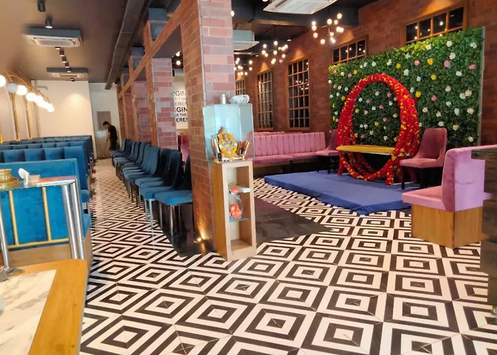 Hotel Bhabha