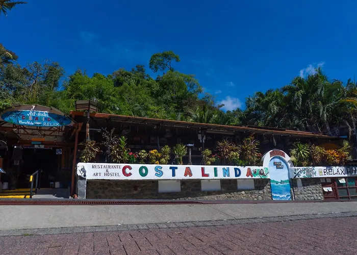 Costa Linda Art Hostel