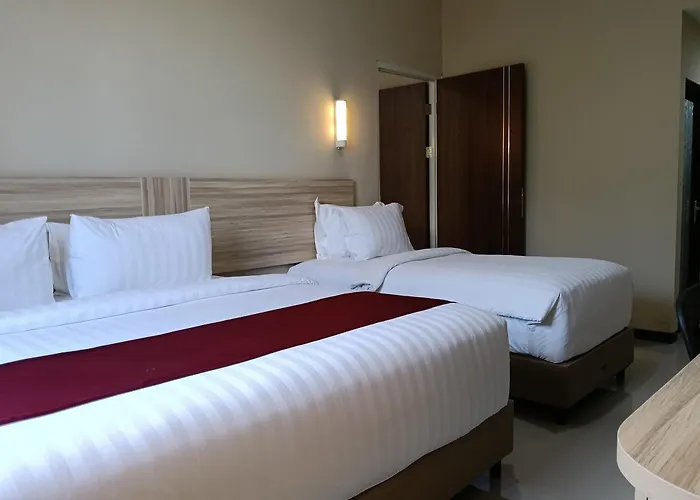 Sunflower Hotel Syariah Near Juanda Airport