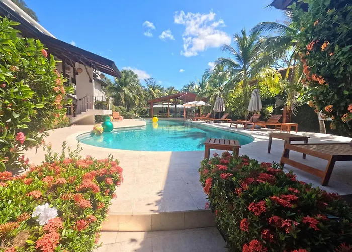 Parti Gras Hotel & Villas En Playa Potrero