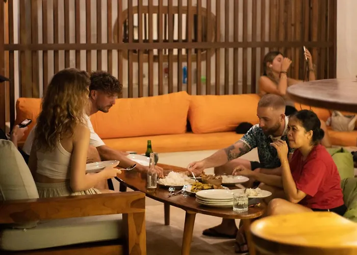 Lost Inn Kuta Capsule Hostel