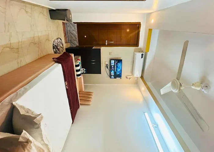 Hotel New Kalabgan Residential