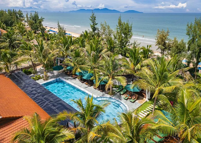 Hoianbang Beach Front Villa And Restaurant