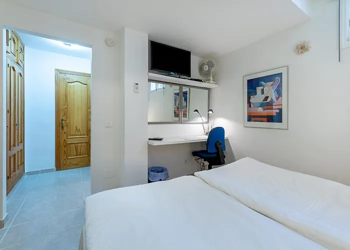 Cozy 1-Bedroom Retreat Dormitory Room Villa Roca