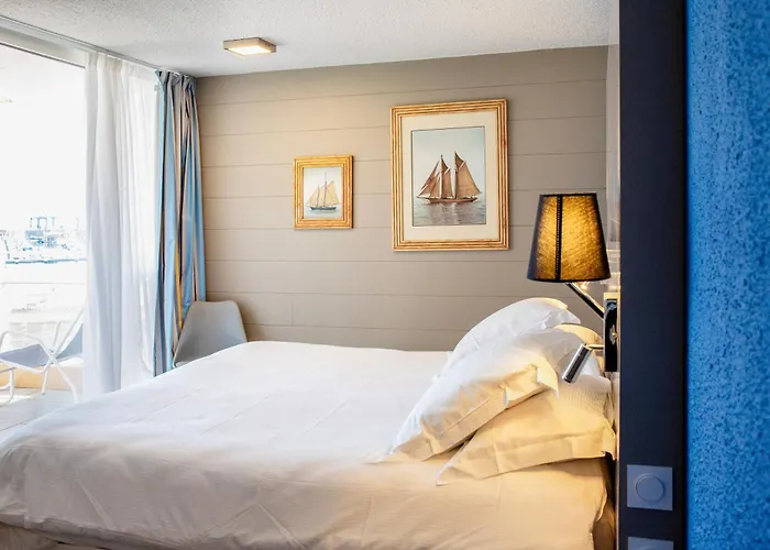 Hotel Port Marine