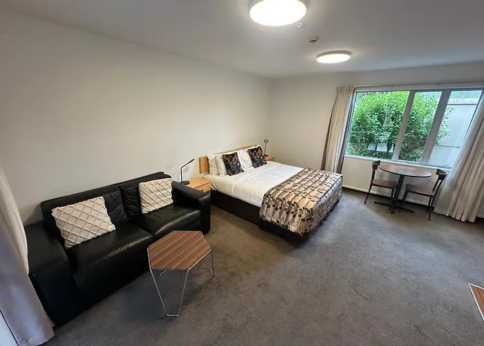 Asure Centrepoint Motel