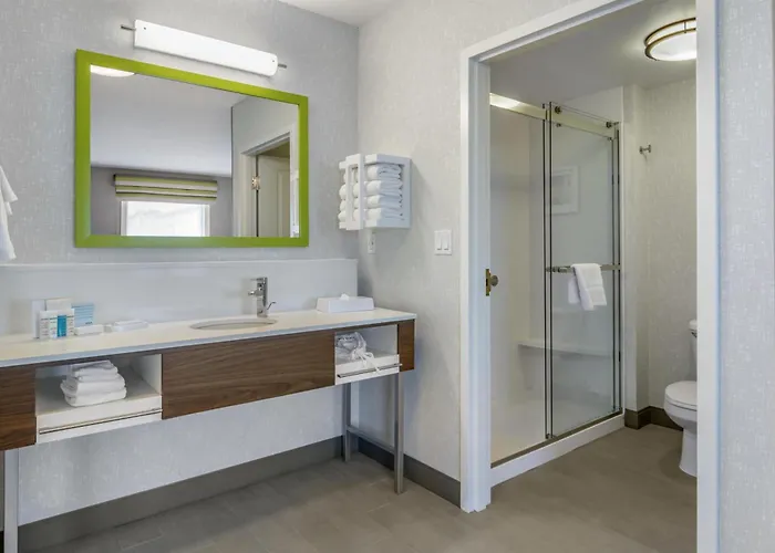 Hampton Inn & Suites Edmonton/West