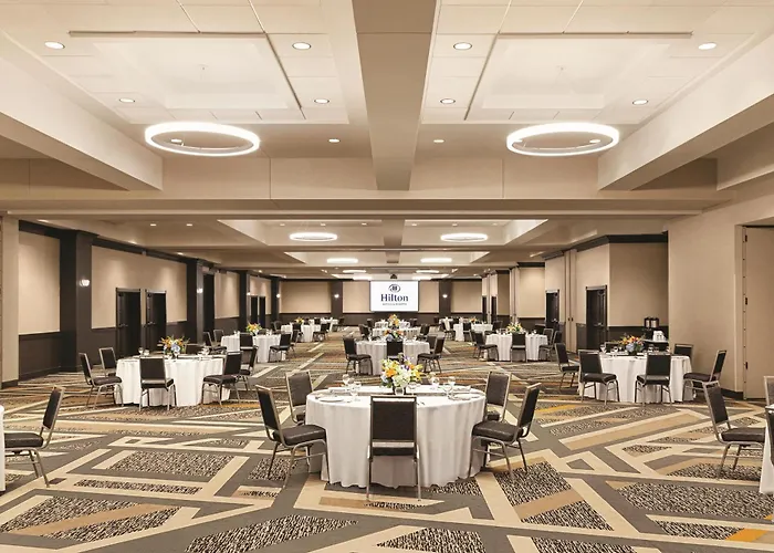 Hilton Knoxville Airport