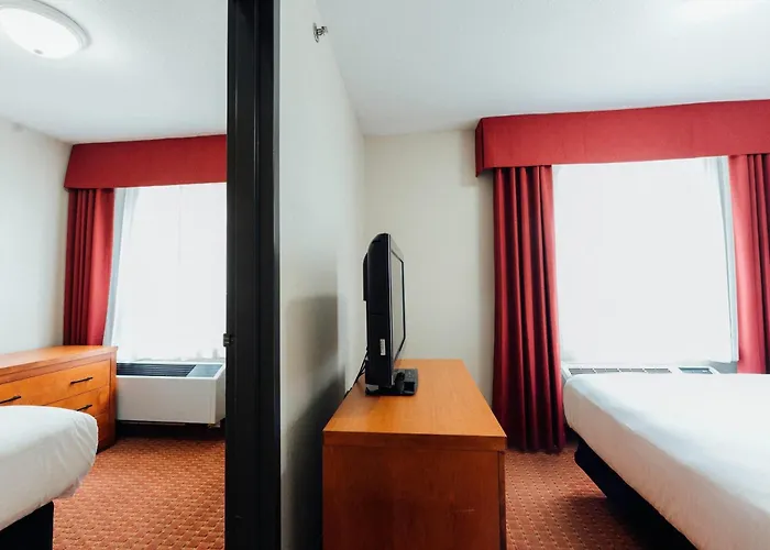 Super 8 By Wyndham Grande Prairie
