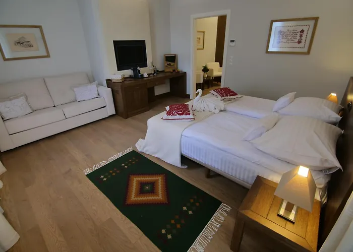 Hotel Pacsirta