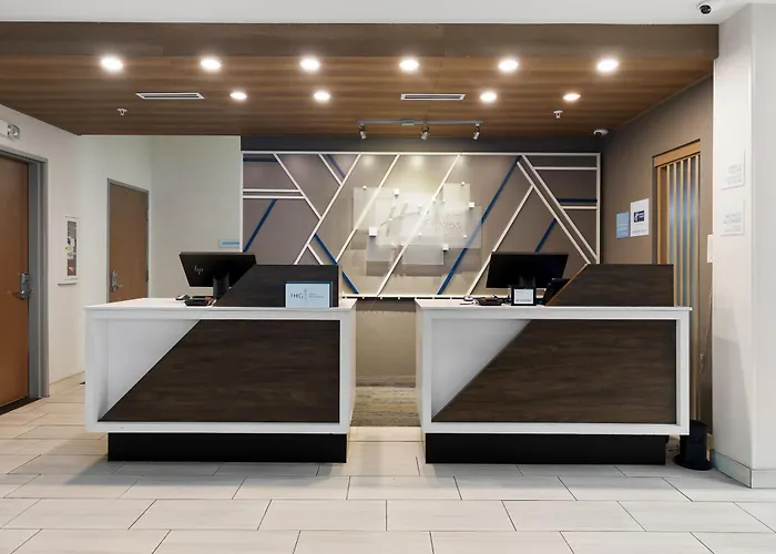 Holiday Inn Express & Suites - Jourdanton-Pleasanton By Ihg