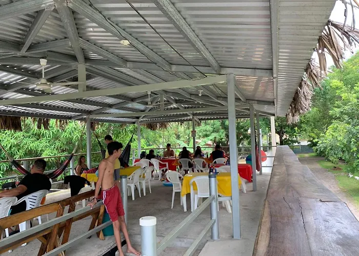 Hotel Rincon Familiar Con Piscina, Cerca De La Playa Y Restaurante