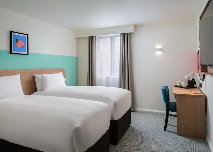 Garner Hotel Lincoln By Ihg