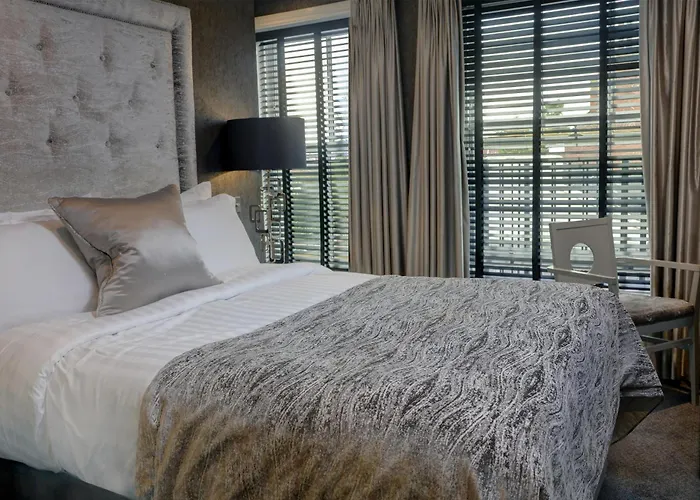 The Bold Hotel; BW Signature Collection