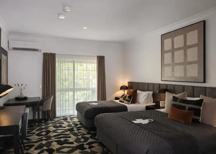 Alexandra Hills Hotel