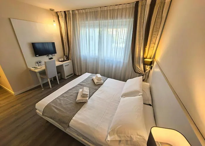 La Dolce Vita Hotel