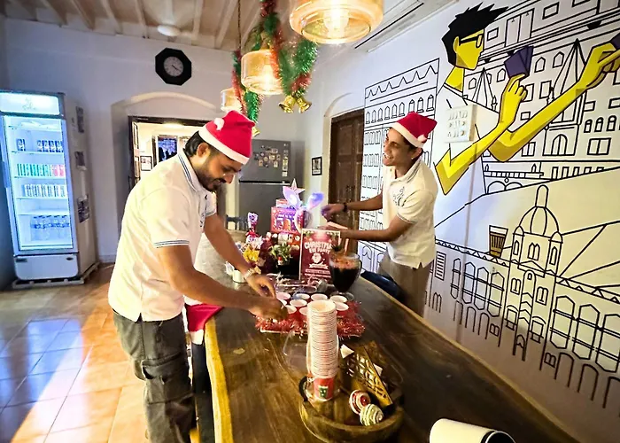 Gosolo Stays Bandra Hostel