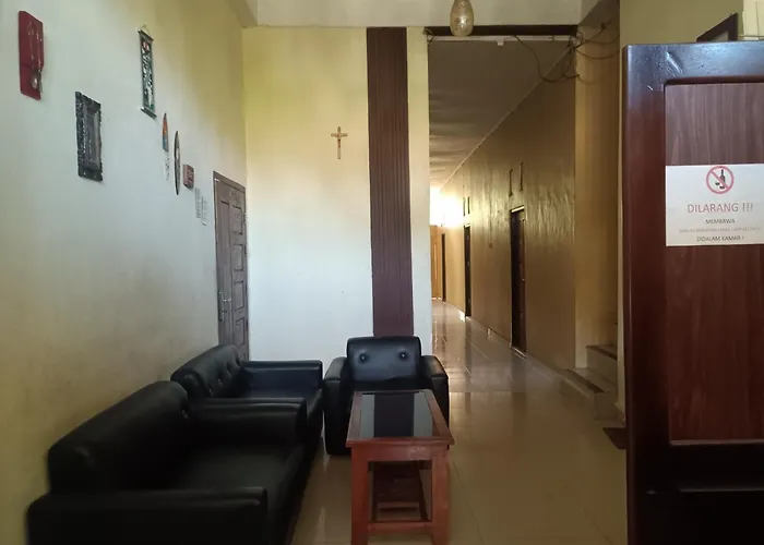 Oyo 93073 Penginapan 69