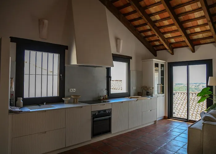 Beautiful Villa With Private Pool And Mountain Views