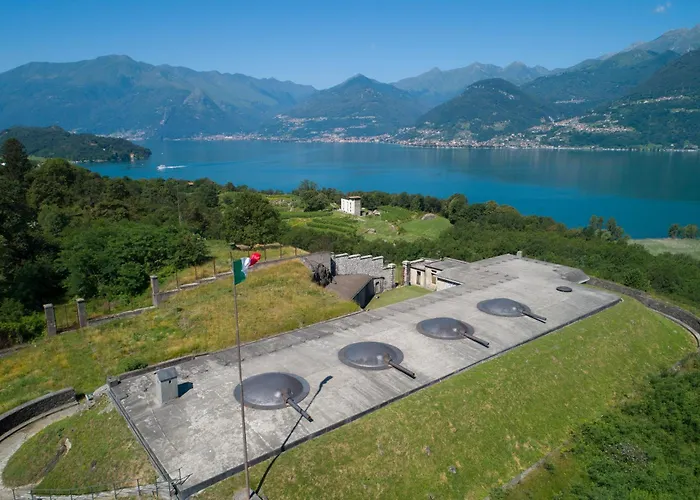 Lago Dorato Marina Lodge - Lakefront