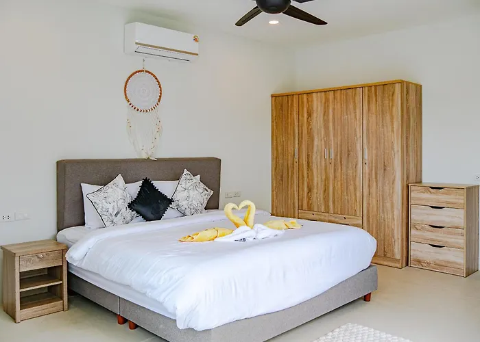 Tropical 3Br Infinity Pool Villa With Quite Space Private Garden & Sun Deck