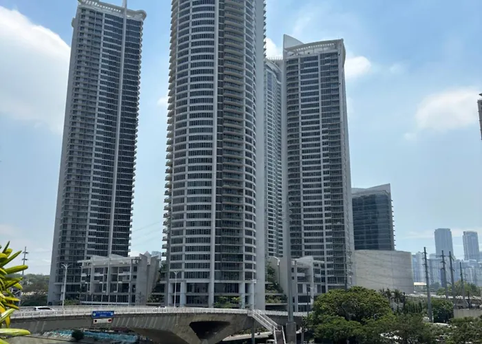 Amoresuite Hotel Residences At Acqua