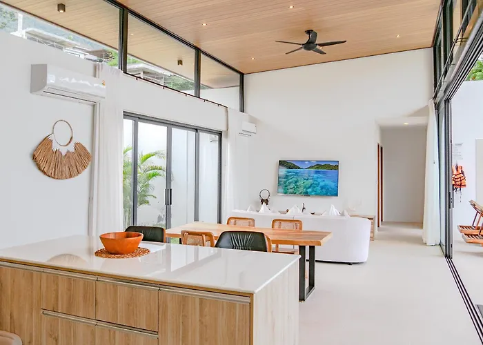 Tropical 3Br Infinity Pool Villa With Quite Space Private Garden & Sun Deck