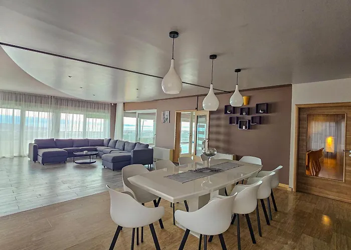 Villa Awesome