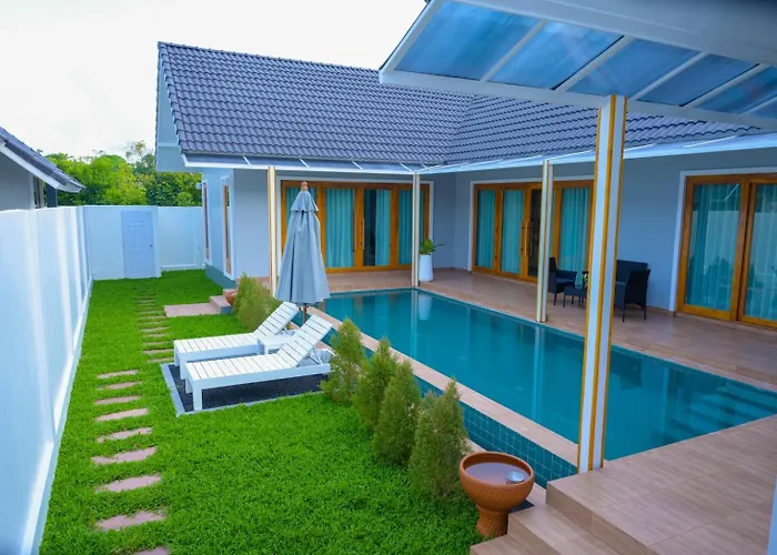 Samui Tropical Pool Villas