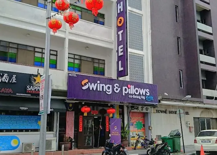 Swing & Pillows - Grand Inn George Town Penang