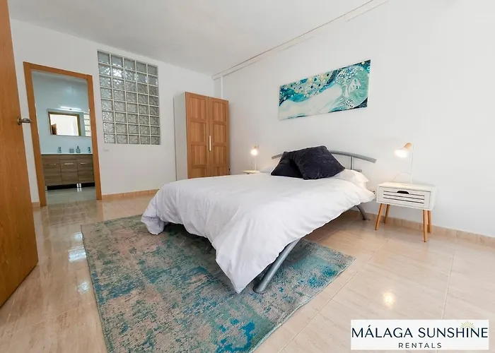 Malaga Sunshine Rentals - Villa Buenavista - El Higueron I