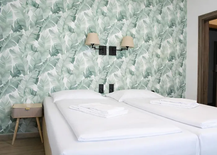 Hotel Triangle