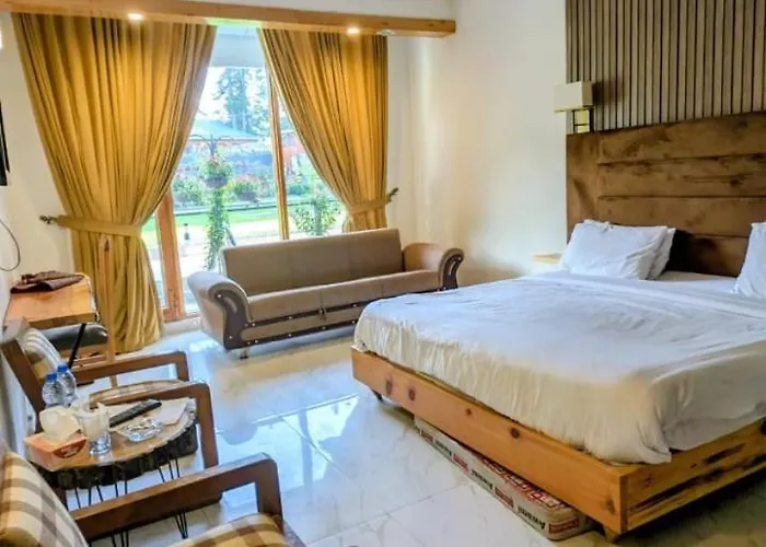 Pine Park Shogran Hotel And Resort