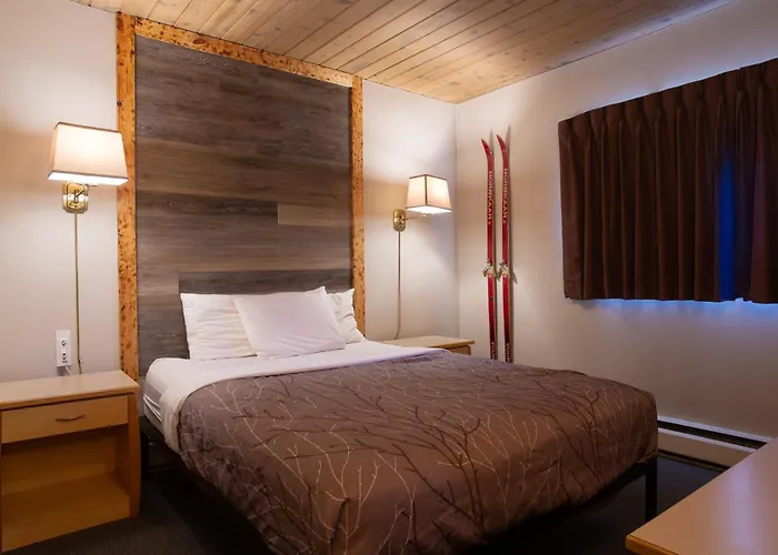 Easystay Inn & Suites Fernie