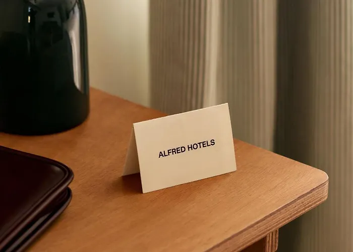 Alfred Hotels Montreuil - Hotel Renove