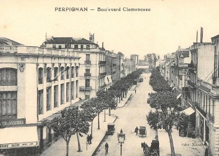Alexander New Hotel