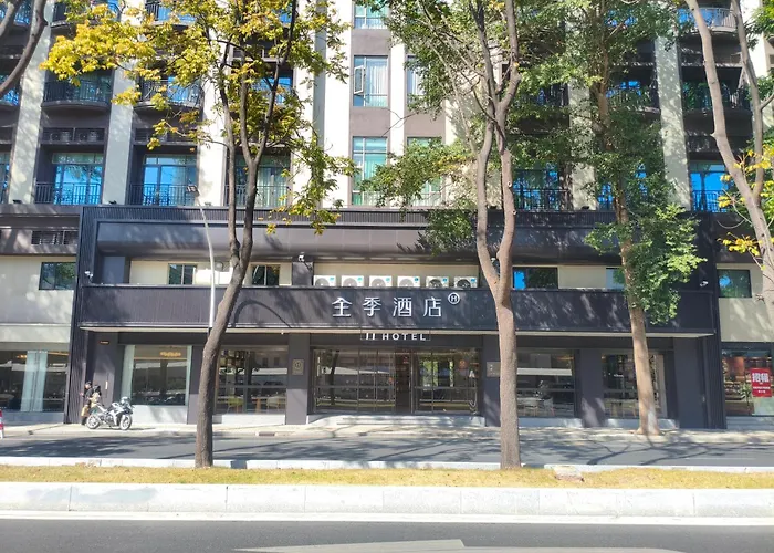 Ji Hotel Zhongshan Xingzhong Square Pedestrian Street