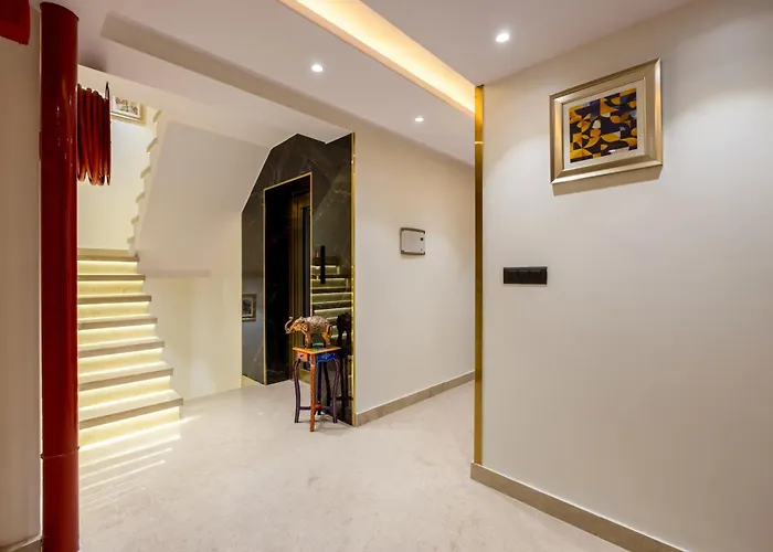 The Western Grand - A Luxury Hotel - Just 6 Mins From Cp And New Delhi Station