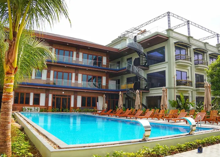 The Luna Tam Coc Hostel - Bar & Pool,Trekking Cuc Phuong
