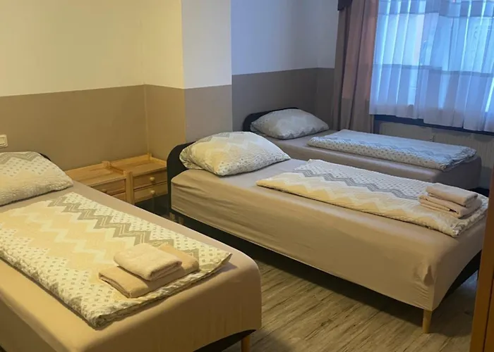 Livi Hostel Und Pension
