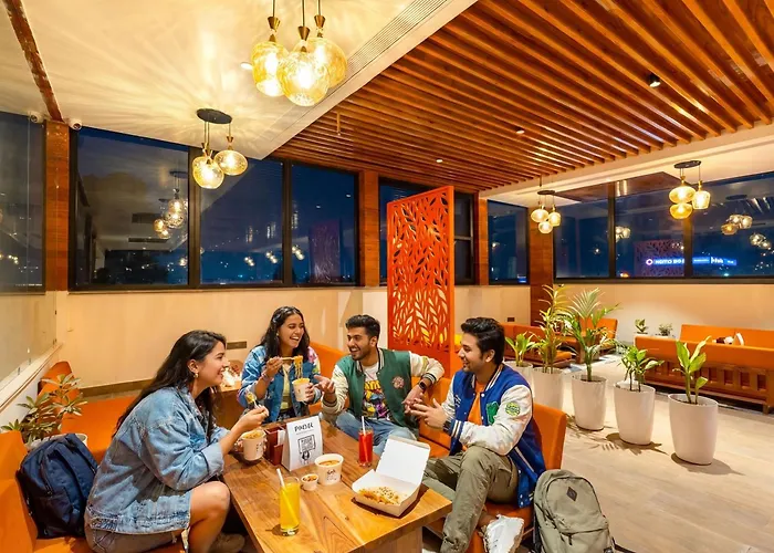 The Hosteller Bam Dehradun, City Centre