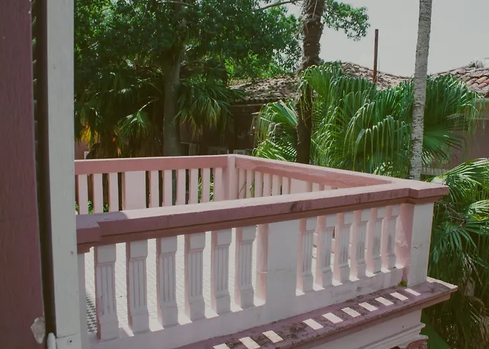 Vila Santa Eulália Hostel