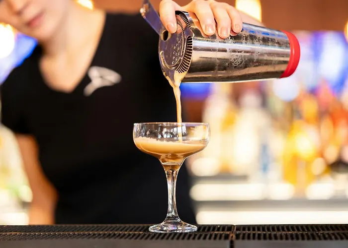 Sandman Signature London Gatwick Hotel