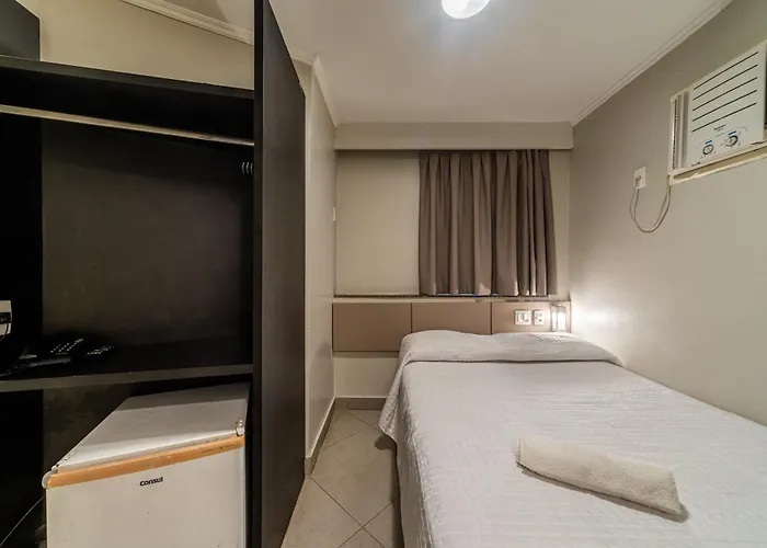 Minuano Hotel Express Prox Orla Lago Guaiba, Mercado Publico, 300 M Rodoviaria