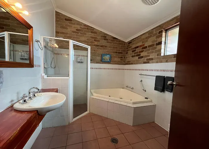 Rest Point Motor Inn