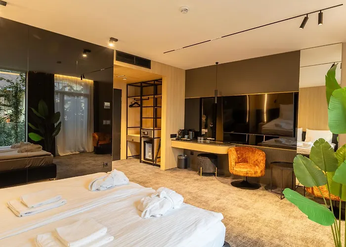 Hotel Zena Beauty & Shopping Center