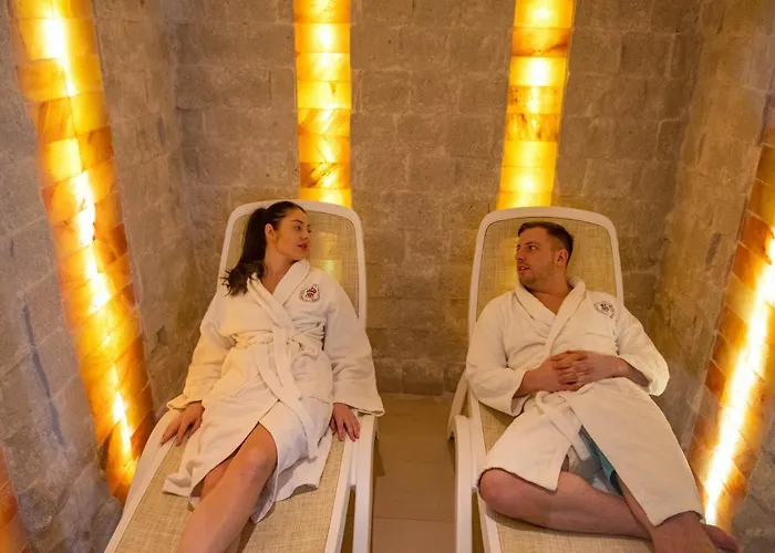 Ket Korona Konferencia Es Wellness Hotel