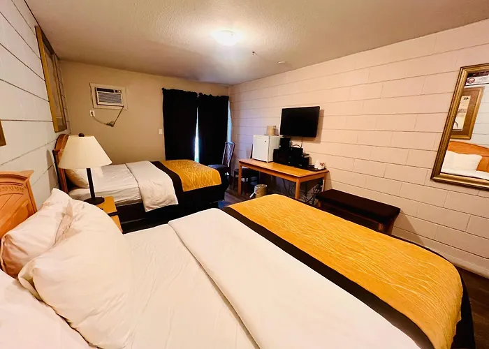Armstrong Inn