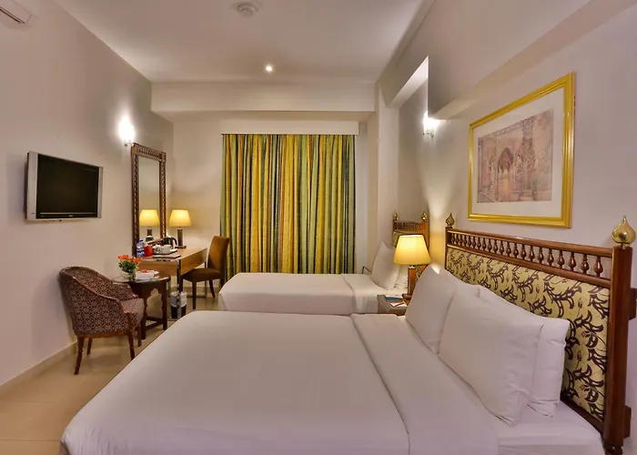 Avari Xpress, Islamabad