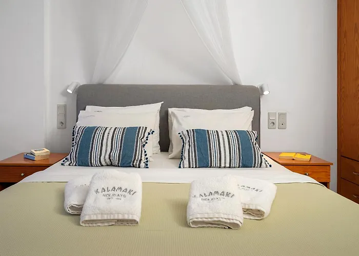Finikas Studios & Apartments - Kalamaki Holidays